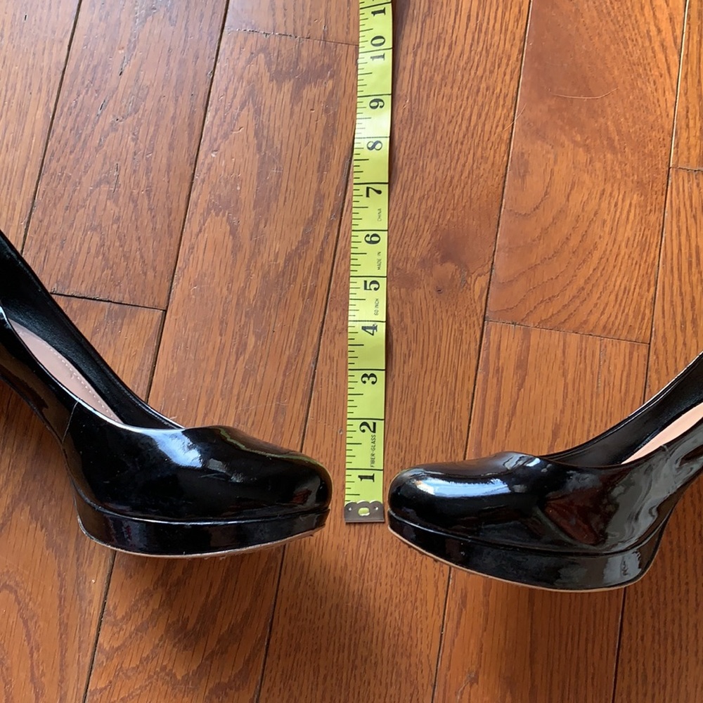 Vince Camuto shiny black heels - size 8 - Picture 13 of 13